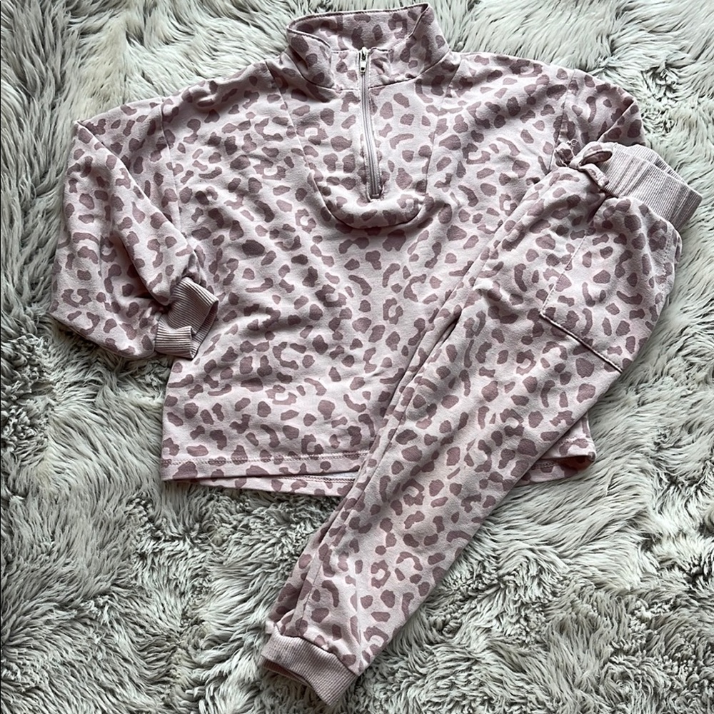 Girls Pink Leopard Matching Set